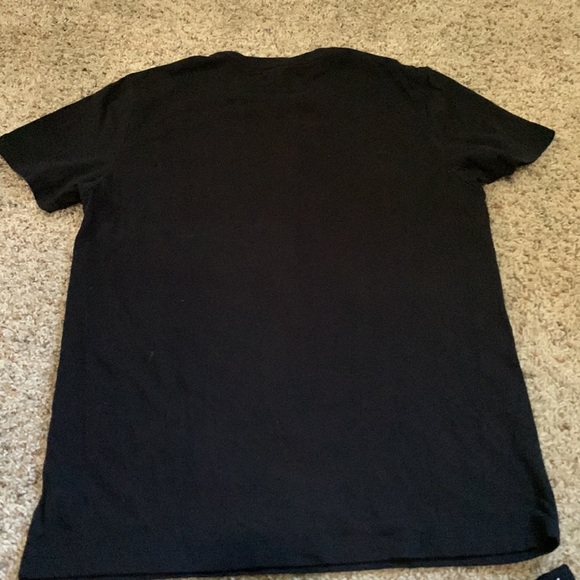 Graphic T-shirt - Picture 2 of 3